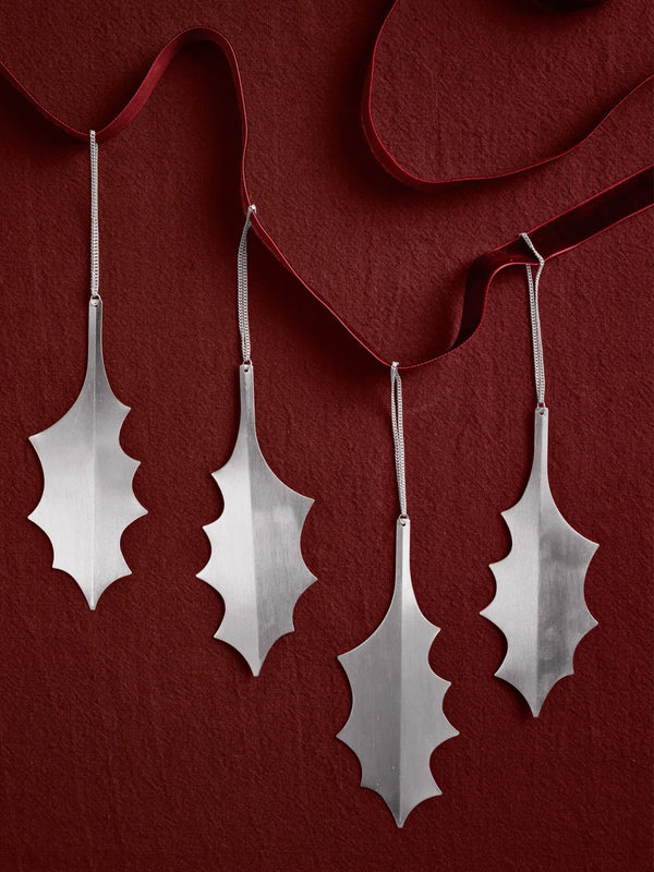 Ferm Living - Holly Leaf Messingornamente Silber 4er Set