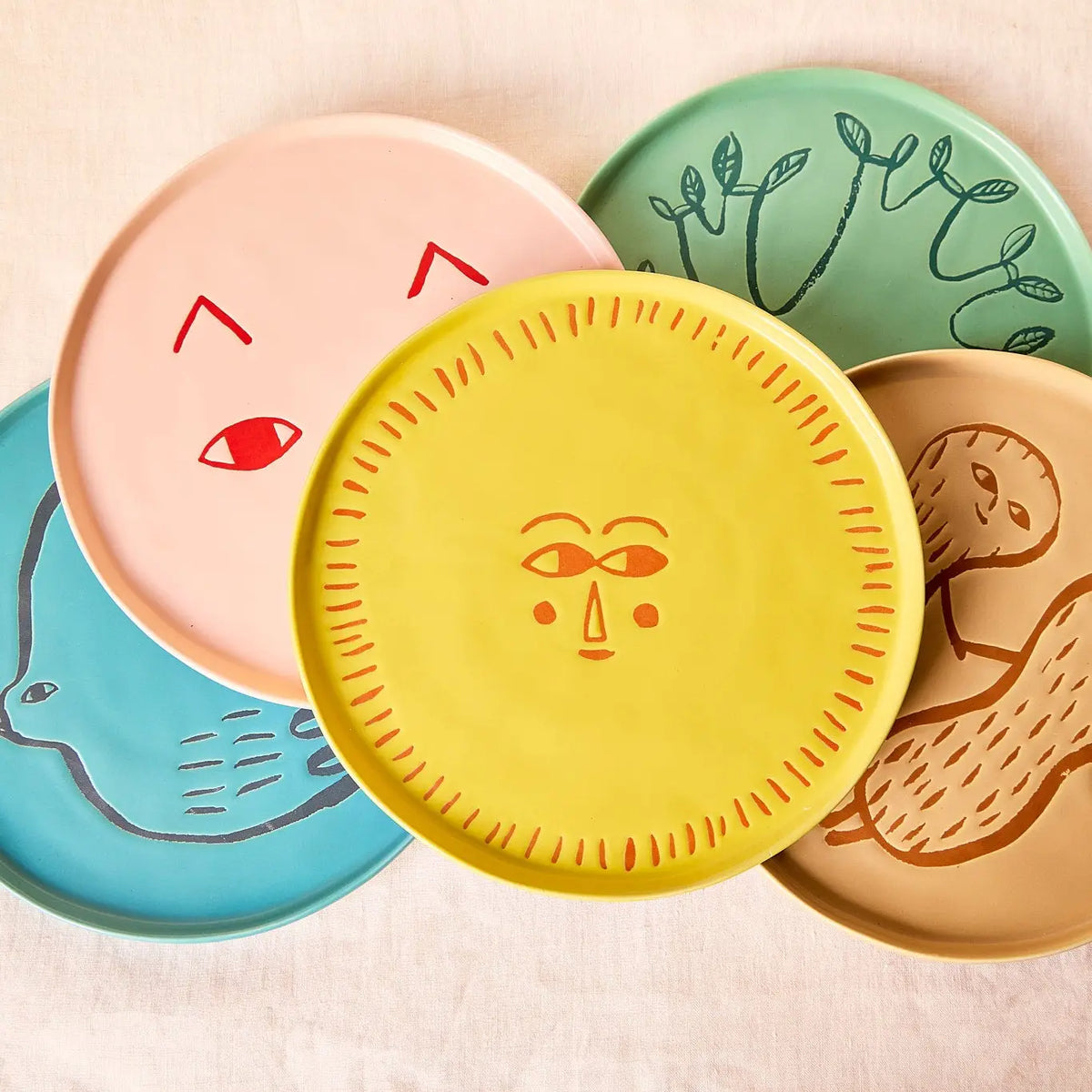 Donna Wilson - Katze Teller aus Keramik