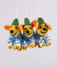 Filzanhänger WRAP - Pippin, Hund mit grünem Hut