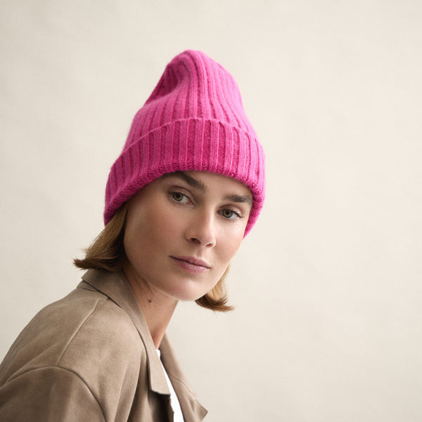 Le GRAND Beanie - Lipstick