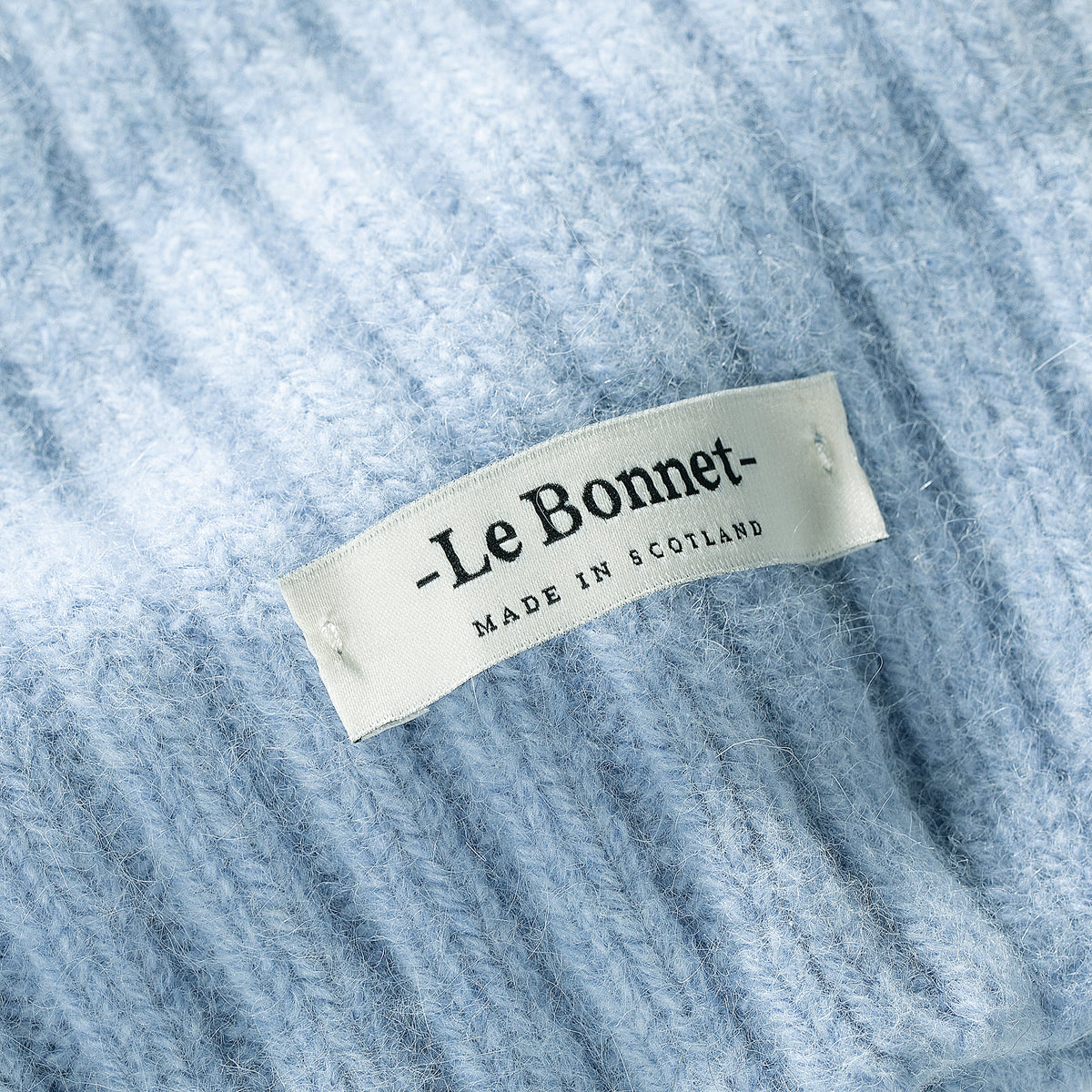 Le GRAND Bonnet - Light Blue Sky