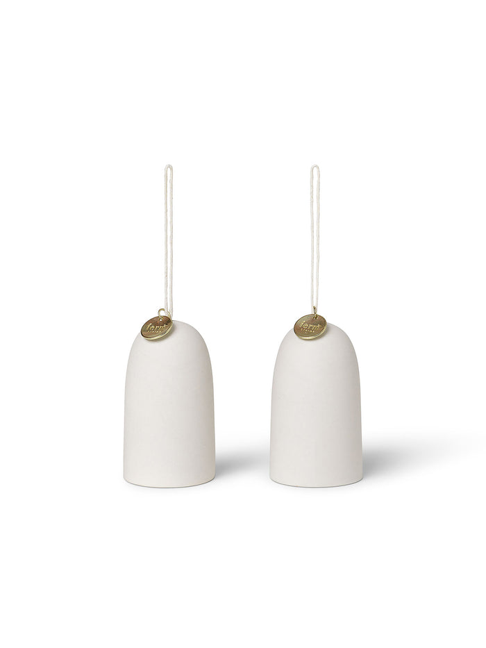 Ferm Living - Keramikanhänger Glocken (2er Set) - Off White